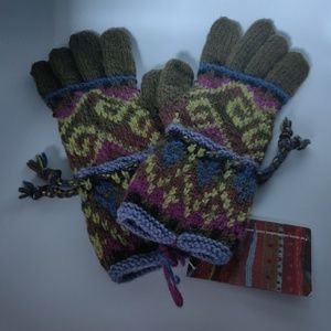 Newari Icelandic Nepalese Shavano long knit glove